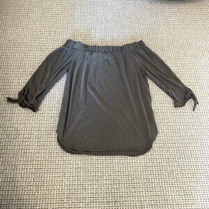 Mi Ami Green Off-Shoulder Blouse